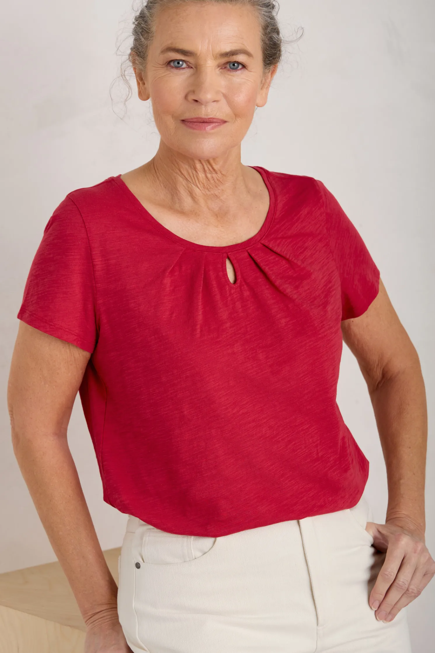 Appletree Keyhole Detail T-Shirt (Gots)