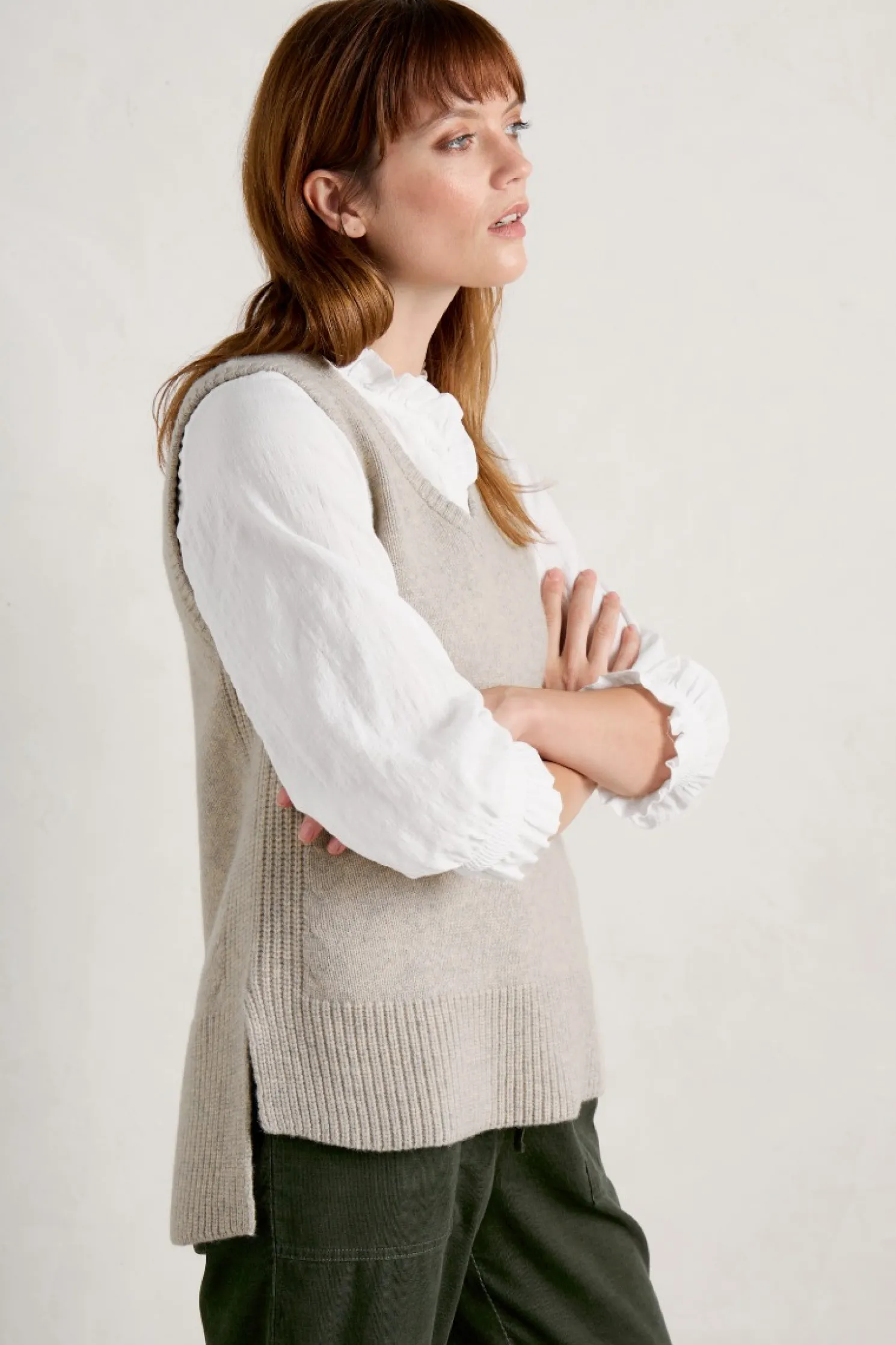 Coupling V-Neck Vest