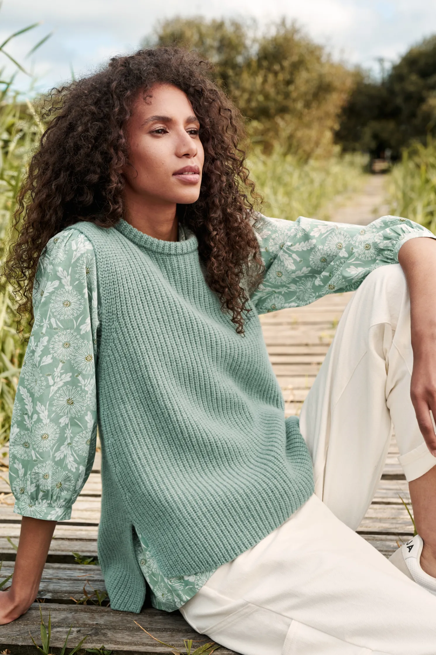 Gull Rising Knitted Vest