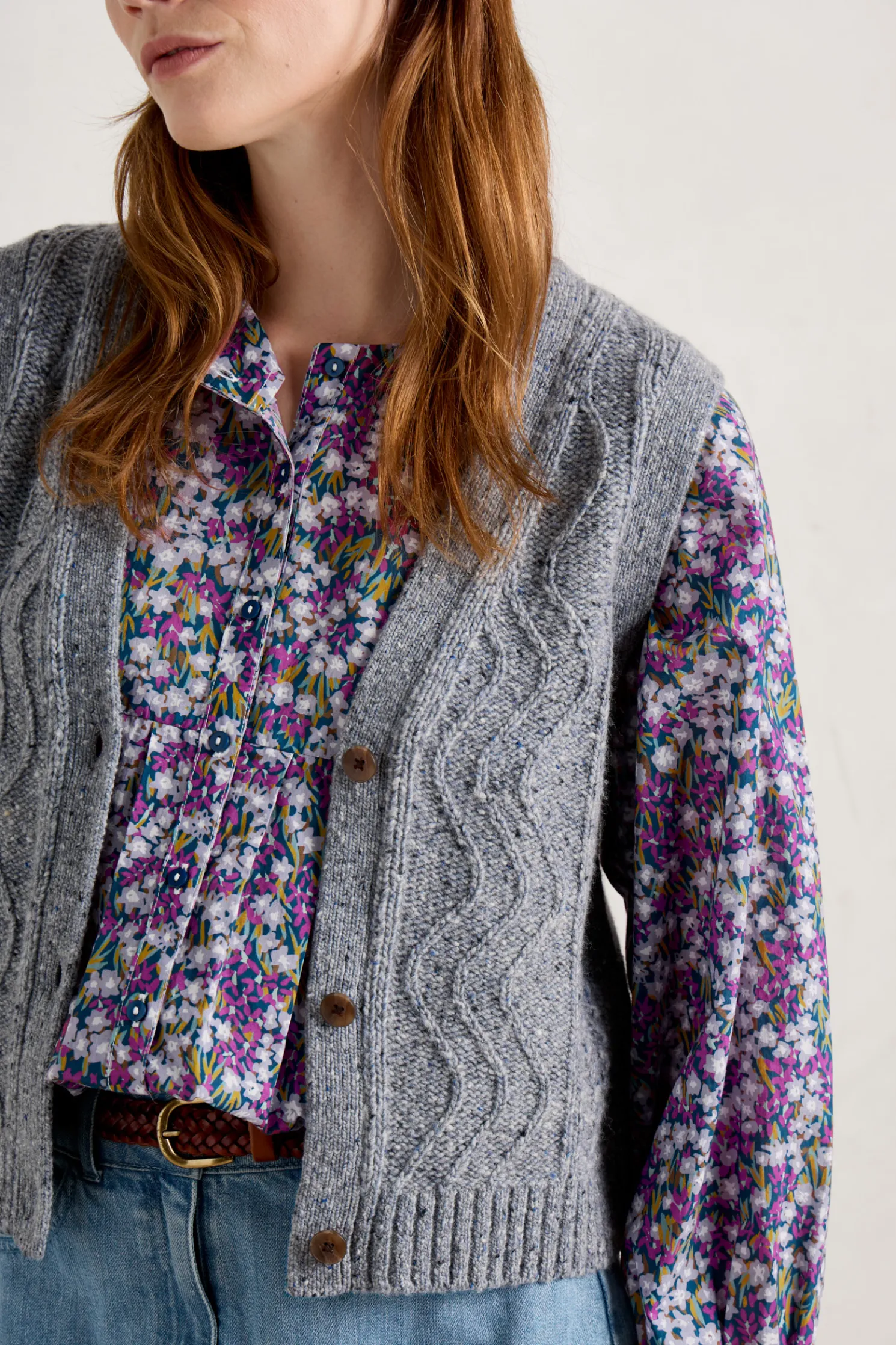 Pendouer V-Neck Button Up Knitted Vest